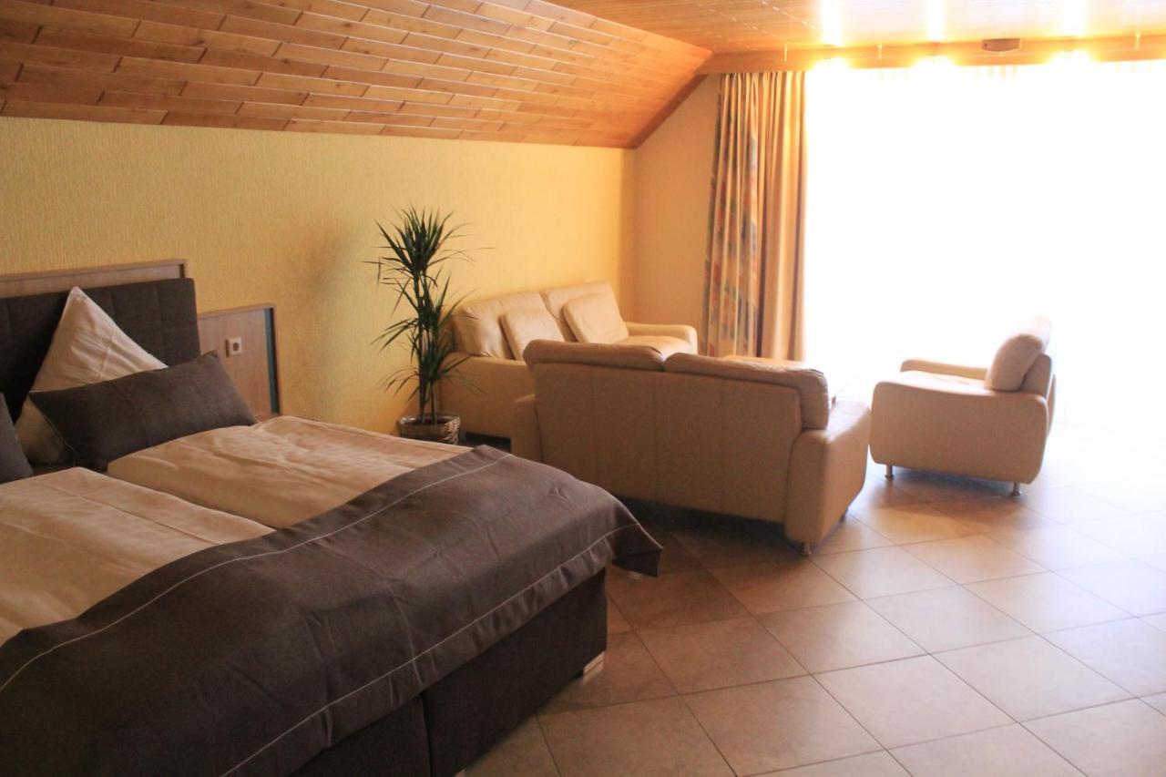 Haus Schieferstein Hotel Dahlem  Ngoại thất bức ảnh